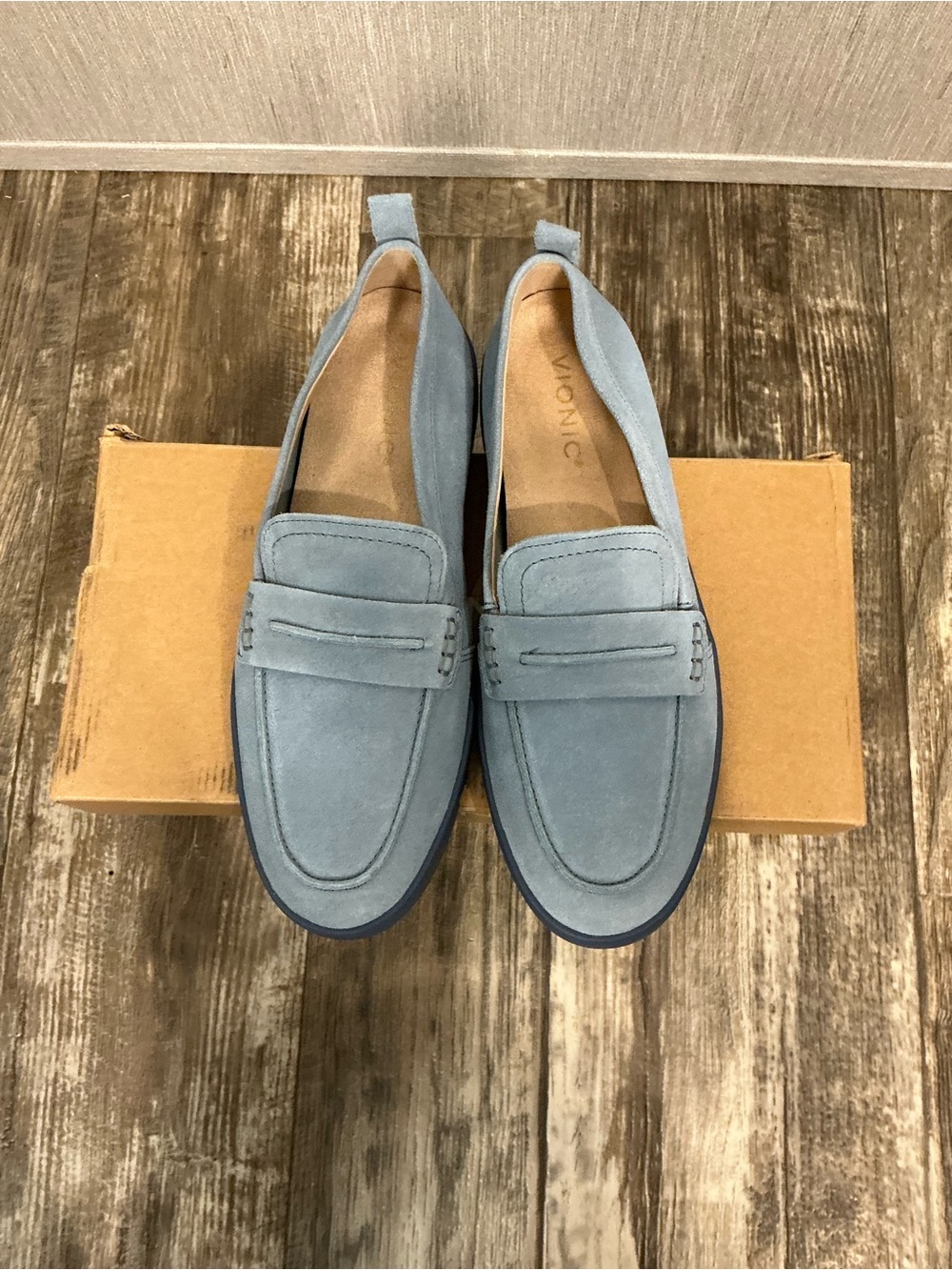 Vionic Women’s Light Blue Suede Penny Loafers Size 9 - Picture 7 of 16